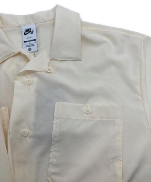 NIKE SB（ナイキエスビー）NIKE SB (ナイキエスビー) LOOSE FIT バックプリント S/S シャツ イエロー サイズ:L 未使用品の古着・服飾アイテム