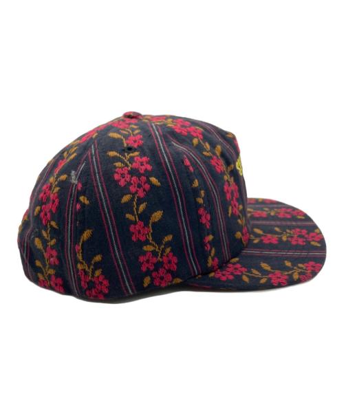 SUPREME（シュプリーム）SUPREME (シュプリーム) Flower Jacquard 5-panel Cap ブラック×レッド サイズ:下記参照の古着・服飾アイテム