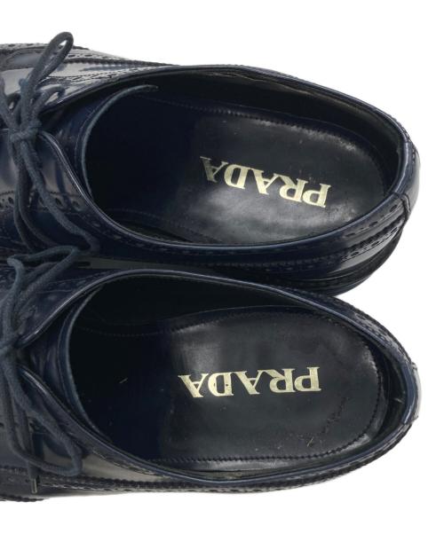 PRADA（プラダ）PRADA (プラダ) ウィングチップレースアップシューズ ネイビー サイズ:SIZE 7 1/2の古着・服飾アイテム