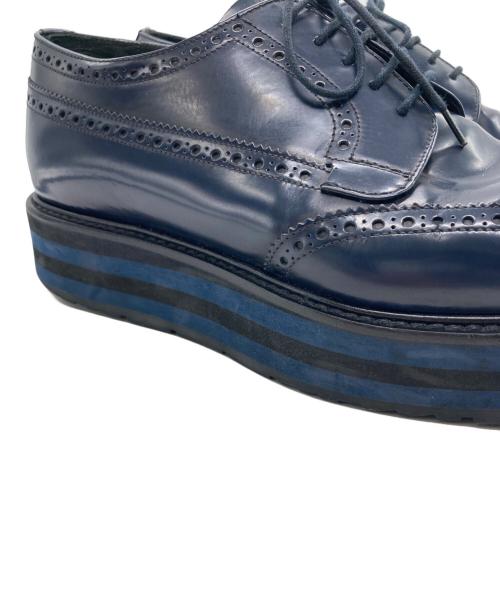 PRADA（プラダ）PRADA (プラダ) ウィングチップレースアップシューズ ネイビー サイズ:SIZE 7 1/2の古着・服飾アイテム