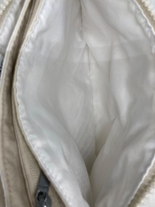 Kipling（キプリング）Kipling (キプリング) Riri クロスボディバッグ ホワイト サイズ:下記参照 未使用品の古着・服飾アイテム