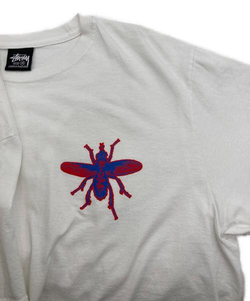 stussy（ステューシー）stussy (ステューシー) Housefly Tee ホワイト サイズ:SIZE Mの古着・服飾アイテム
