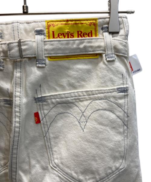 LEVI'S RED（リーバイス レッド）LEVI'S RED (リーバイス レッド) LR HIGH LOOSE MORNING SHIFT ホワイト サイズ:SIZE 23 未使用品の古着・服飾アイテム