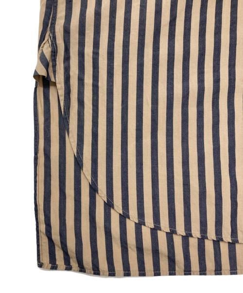 COMOLI（コモリ）COMOLI (コモリ) ストライプバンドカラーシャツ ベージュ×ネイビー サイズ:SIZE 1の古着・服飾アイテム