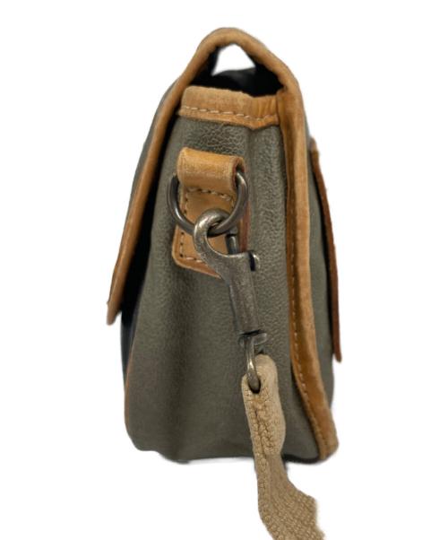 C.P COMPANY（シーピーカンパニー）C.P COMPANY (シーピーカンパニー) ショルダーバッグ カーキ×ブラウン サイズ:下記参照の古着・服飾アイテム