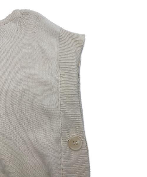 MM6 Maison Margiela（エムエムシックスメゾンマルジェラ）MM6 Maison Margiela (エムエムシックスメゾンマルジェラ) サイドボタンニットベスト ホワイト サイズ:Sの古着・服飾アイテム