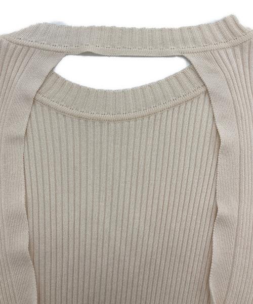 IIROT（イロット）IIROT (イロット) バックオープンリブニット ベージュ サイズ:Freeの古着・服飾アイテム