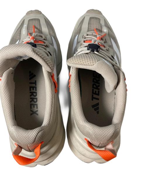 adidas（アディダス）adidas (アディダス) Terrex Freehiker SL GORE-TEX Hiking Shoes ローカットスニーカー ベージュ サイズ:SIZE 26cmの古着・服飾アイテム