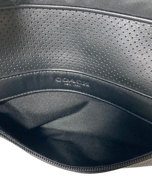 COACH（コーチ）COACH (コーチ) TERRAIN PACK IN PERFORATED LEATHER テリアン パフォレイテッド レザー ボディー バッグ ブラック サイズ:以下参照の古着・服飾アイテム