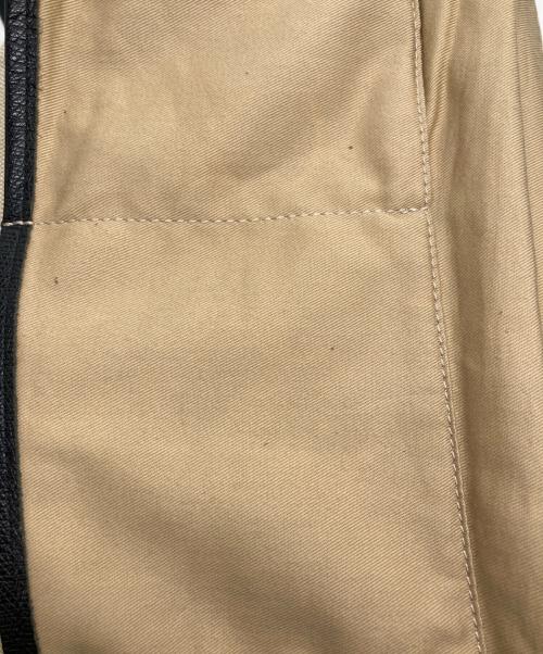 VIOLAd'ORO（ヴィオラドーロ）VIOLAd'ORO (ヴィオラドーロ) 2WAYバッグ ベージュ×ブラックの古着・服飾アイテム