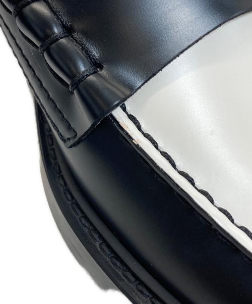 TOD'S（トッズ）TOD'S (トッズ) GOMMA BASSO 59C MOCASSINO バイカラー ローファー ホワイト×ブラック サイズ:SIZE 36の古着・服飾アイテム