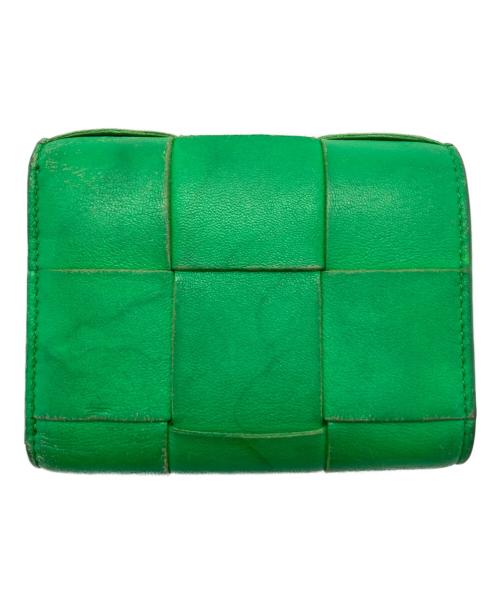 BOTTEGA VENETA（ボッテガベネタ）BOTTEGA VENETA (ボッテガベネタ) マキシイントレチャートカセット 3つ折り財布 パラキート グリーン サイズ:下記参照の古着・服飾アイテム