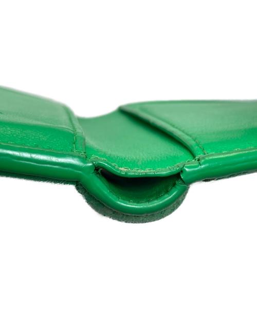 BOTTEGA VENETA（ボッテガベネタ）BOTTEGA VENETA (ボッテガベネタ) マキシイントレチャートカセット 3つ折り財布 パラキート グリーン サイズ:下記参照の古着・服飾アイテム