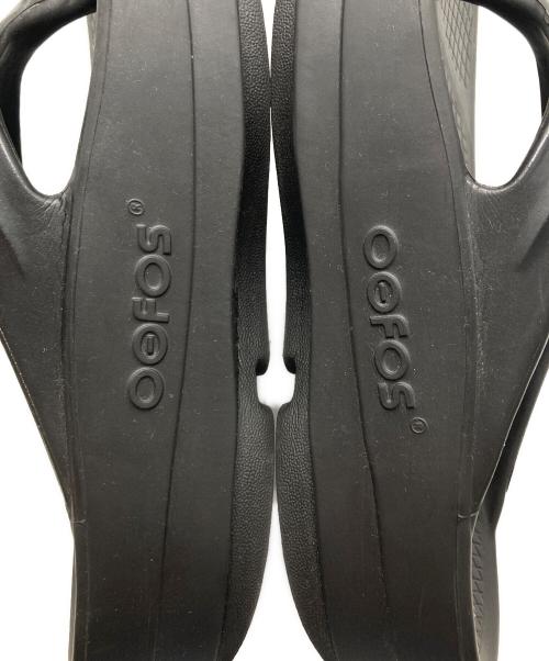 OOFOS（ウーフォス）OOFOS (ウーフォス) OOmegaリカバリーサンダル ブラック サイズ:W7の古着・服飾アイテム