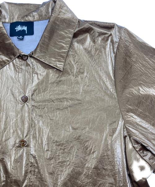 stussy（ステューシー）stussy (ステューシー) 半袖シャツ ゴールド サイズ:Mの古着・服飾アイテム