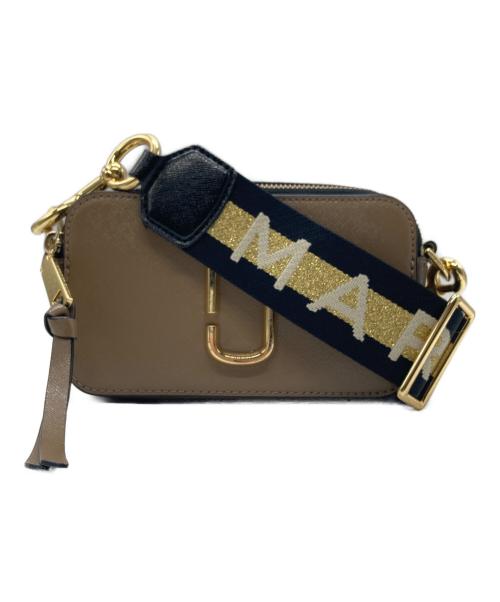 MARC JACOBS（マークジェイコブス）MARC JACOBS (マークジェイコブス) SNAPSHOT ショルダーバッグ ベージュの古着・服飾アイテム