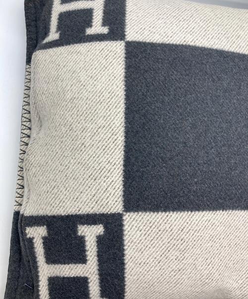 HERMES（エルメス）HERMES (エルメス) Hロゴ クッション ブラック サイズ:下記参照の古着・服飾アイテム