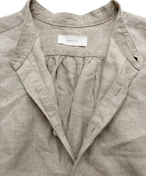KAGURE（カグレ）KAGURE (カグレ) ノーカラーリネンチュニックシャツ ベージュ サイズ:Freeの古着・服飾アイテム