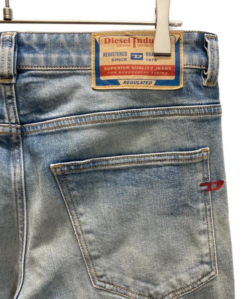 DIESEL（ディーゼル）DIESEL (ディーゼル) 1998 D-BUCK ブーツカットデニムパンツ インディゴ サイズ:SIZE W32×L30の古着・服飾アイテム