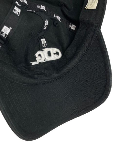 CDG（シーディージー）CDG (シーディージー) New Era (ニューエラ) キャップ ブラック サイズ:下記参照の古着・服飾アイテム