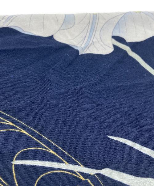 LEONARD PARIS（レオナール パリ）LEONARD PARIS (レオナール パリ) シルクフラワーモチーフ総柄カットソー ネイビー サイズ:44の古着・服飾アイテム