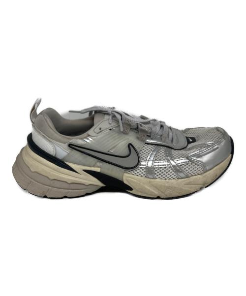 NIKE（ナイキ）NIKE (ナイキ) V2K RUN シルバー サイズ:24.5㎝の古着・服飾アイテム
