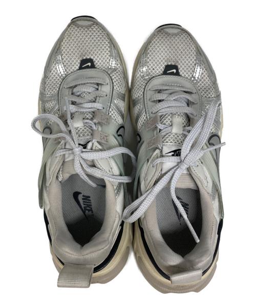 NIKE（ナイキ）NIKE (ナイキ) V2K RUN シルバー サイズ:24.5㎝の古着・服飾アイテム