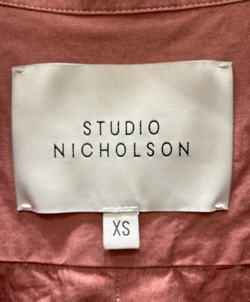 STUDIO NICHOLSON（スタジオ ニコルソン）STUDIO NICHOLSON (スタジオ ニコルソン) PAPER POPLIN SHIRTING-SHORT SLEEVE CAMP COLLAR SHIRT ピンク サイズ:XSの古着・服飾アイテム