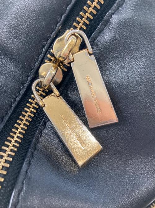 MICHAEL KORS（マイケルコース）MICHAEL KORS (マイケルコース) パンチング リュック ブラック サイズ:下記参照の古着・服飾アイテム