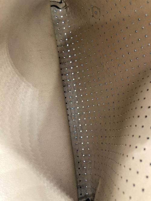 MICHAEL KORS（マイケルコース）MICHAEL KORS (マイケルコース) パンチング リュック ブラック サイズ:下記参照の古着・服飾アイテム