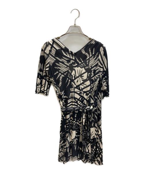 DIANE VON FURSTENBERG（ダイアンフォンファステンバーグ）DIANE VON FURSTENBERG (ダイアンフォンファステンバーグ) シルクジャージー カシュクール ラップ ワンピース ブラック×ホワイト サイズ:SIZE 2の古着・服飾アイテム