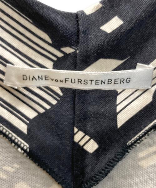 DIANE VON FURSTENBERG（ダイアンフォンファステンバーグ）DIANE VON FURSTENBERG (ダイアンフォンファステンバーグ) シルクジャージー カシュクール ラップ ワンピース ブラック×ホワイト サイズ:SIZE 2の古着・服飾アイテム
