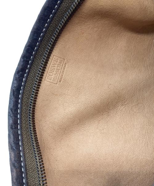 LOEWE（ロエベ）LOEWE (ロエベ) アナグラム スウェードショルダーバッグ ブラウン サイズ:下記参照の古着・服飾アイテム