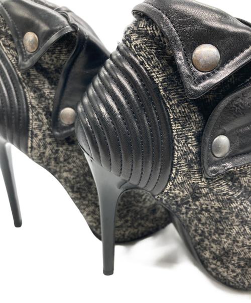 ALEXANDER McQUEEN（アレキサンダーマックイーン）ALEXANDER McQUEEN (アレキサンダーマックイーン) ツイードオープントゥパンプス グレー サイズ:36 1/2の古着・服飾アイテム