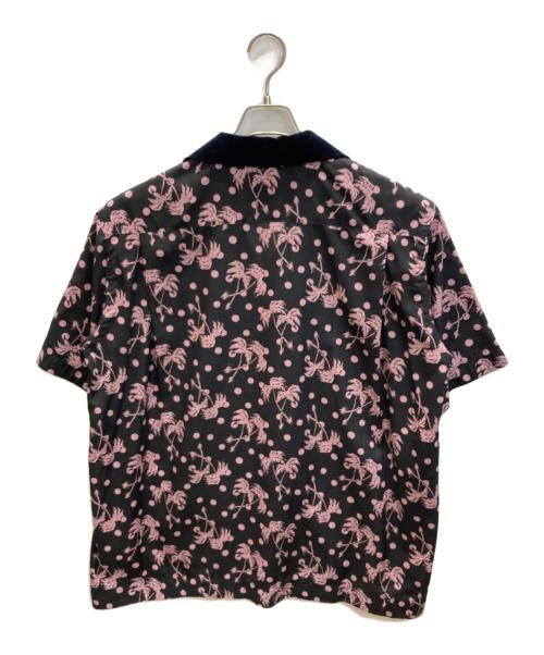 Sun Surf（サンサーフ）Sun Surf (サンサーフ) sacai (サカイ) パームツリードット オープンカラー アロハシャツ ブラック×ピンク サイズ:3の古着・服飾アイテム