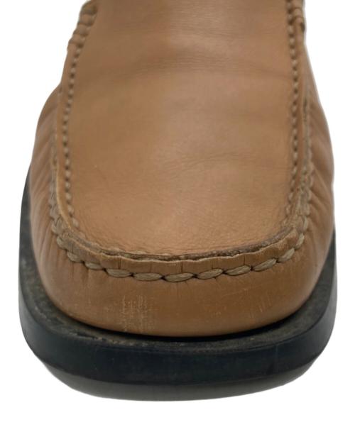 TOD'S（トッズ）TOD'S (トッズ) スクエアトゥローファー ベージュ サイズ:7の古着・服飾アイテム