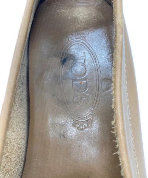 TOD'S（トッズ）TOD'S (トッズ) スクエアトゥローファー ベージュ サイズ:7の古着・服飾アイテム