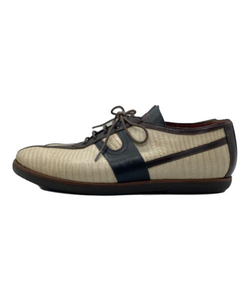 DRIES VAN NOTEN（ドリスヴァンノッテン）DRIES VAN NOTEN (ドリスヴァンノッテン) レースアップシューズ ベージュ×ブラック サイズ:36の古着・服飾アイテム