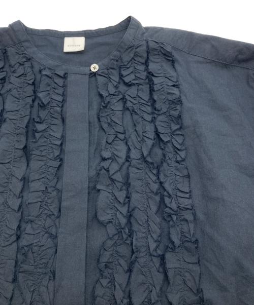 KAGURE（カグレ）KAGURE (カグレ) コットンワッシャーフリルワイドシャツ ネイビー サイズ:SIZE Freeの古着・服飾アイテム