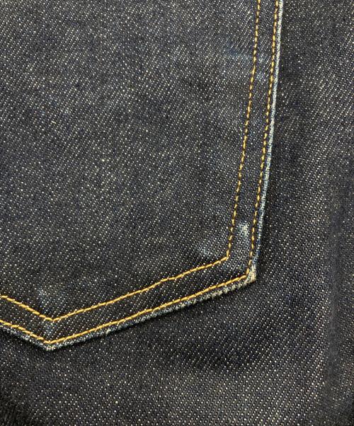 LEVI'S MADE&CRAFTED（リーバイスメイドクラフテッド）LEVI'S MADE&CRAFTED (リーバイスメイドクラフテッド) BORROWED FROM THE BOYS ジーンズ インディゴ サイズ:W25の古着・服飾アイテム