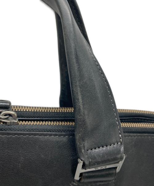 TUMI（トゥミ）TUMI (トゥミ) HARRISON SENECA ハリソン セネカ スリム・ブリーフケース ブラックの古着・服飾アイテム