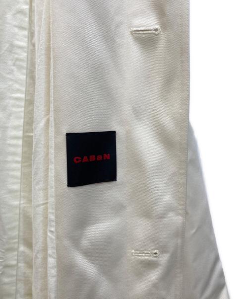 CABAN（キャバン）CABAN (キャバン) ウールギャバジン スタンドカラーコート アイボリー サイズ:SIZE Mの古着・服飾アイテム