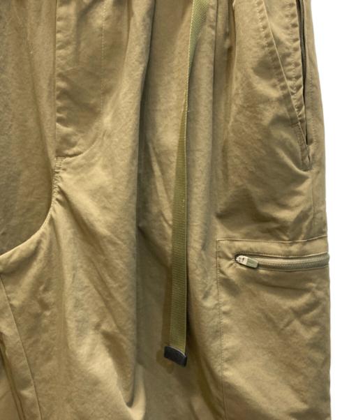 TIGHTBOOTH PRODUCTION（タイトブースプロダクション）TIGHTBOOTH PRODUCTION (タイトブースプロダクション) TECH TWILL CARGO PANTS ブラウン サイズ:SIZE Lの古着・服飾アイテム