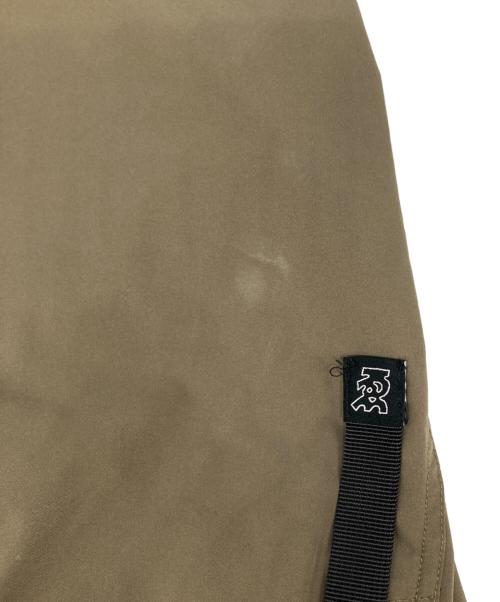 EVISEN（エビセン）EVISEN (エビセン) JUMP OF RIVER SHORTS カーキ サイズ:XLの古着・服飾アイテム