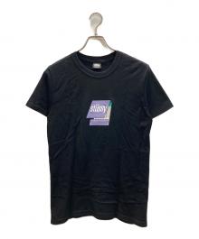 stussy（ステューシー）の古着「プリントTシャツ」｜ブラック