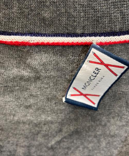 MONCLER GAMME BLEU（モンクレール ガム ブルー）MONCLER GAMME BLEU (モンクレール ガム ブルー) MAGLIONE TRICOT CARDIGAN グレー サイズ:SIZE XLの古着・服飾アイテム