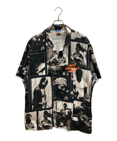 city country city（シティーカントリーシティー）CITY COUNTRY CITY (シティーカントリーシティー) LONNIE LISTON SMITH OPEN COLAR S/S SHIRTS ブラック サイズ:SIZE XLの古着・服飾アイテム