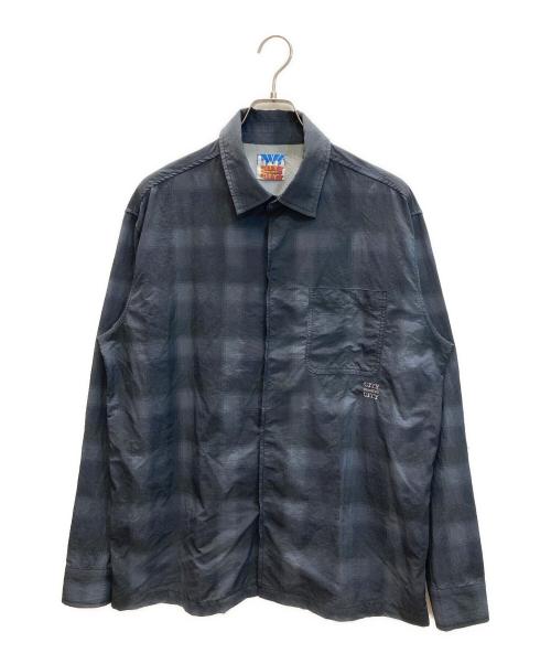 city country city（シティーカントリーシティー）CITY COUNTRY CITY (シティーカントリーシティー) TASLAN NYLON CHECK SHIRT グレー サイズ:SIZE Mの古着・服飾アイテム