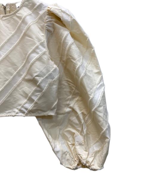 GANNI（ガニー）GANNI (ガニー) ストライプ タフタ ワイドスリーブ フィットブラウス ベージュ サイズ:SIZE XSの古着・服飾アイテム