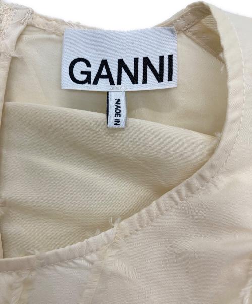 GANNI（ガニー）GANNI (ガニー) ストライプ タフタ ワイドスリーブ フィットブラウス ベージュ サイズ:SIZE XSの古着・服飾アイテム